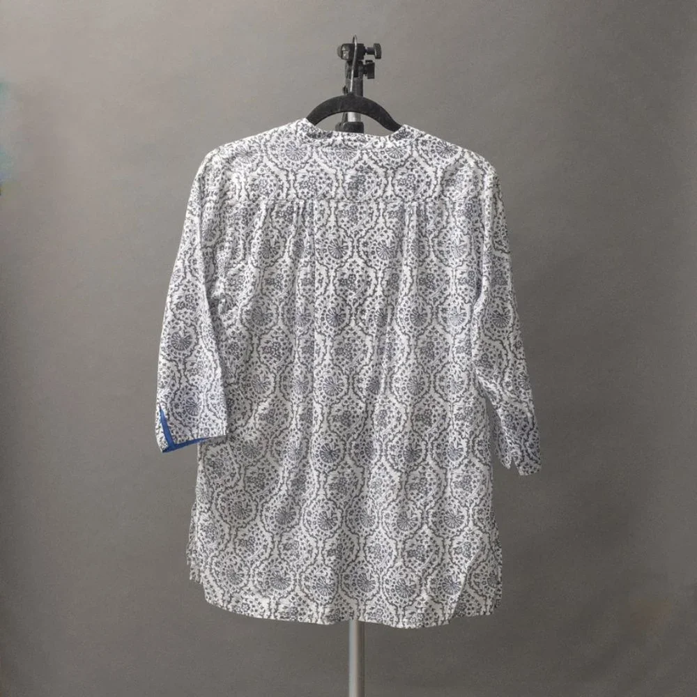 Beautiful Top by Roberta Roller Rabbit! - Picture 2 of 2